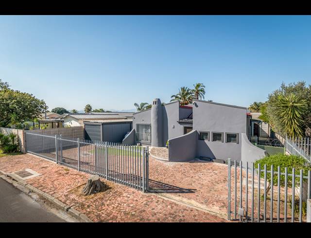 3 BEDROOM HOUSE FOR SALE IN BONNY BROOK